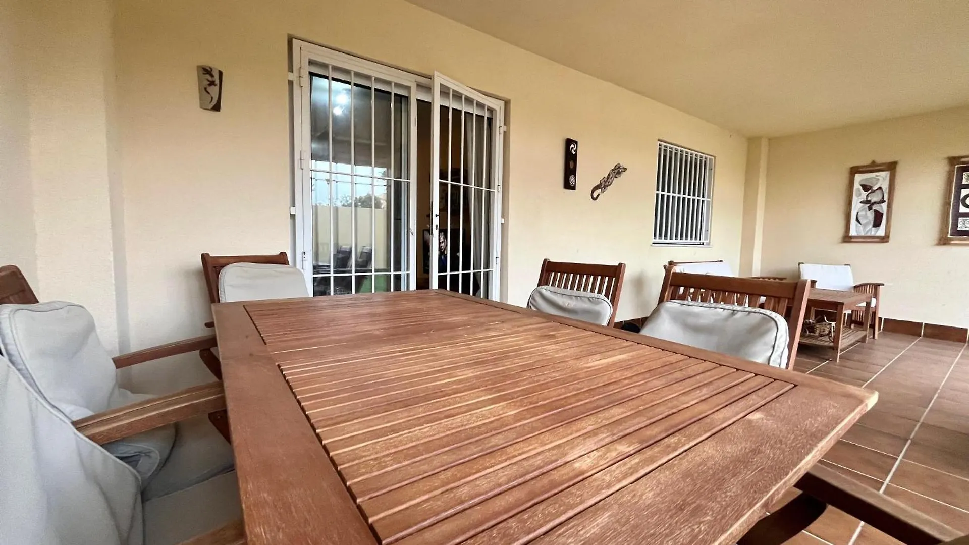 Apartment Almerimar Amplio Apartamento De 3 Habitaciones Con Piscina, Pista De Padel, Futbol Y Garaje Cubierto Para 2 Coches En Altas Entinas